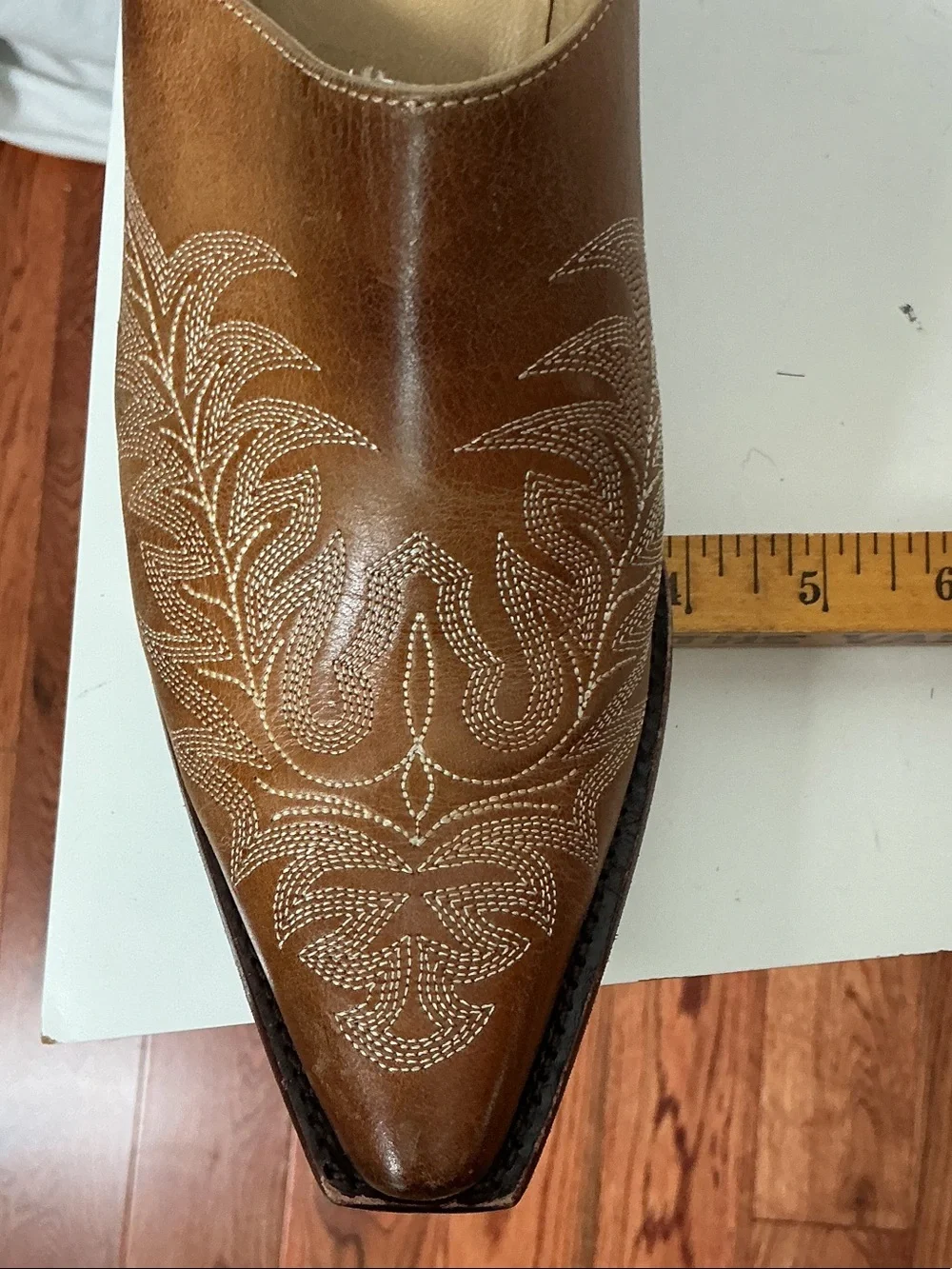 Lucchese Charlie 1 Horse Embroidered Tan Leather Snip Toe Mule - Picture 12 of 12